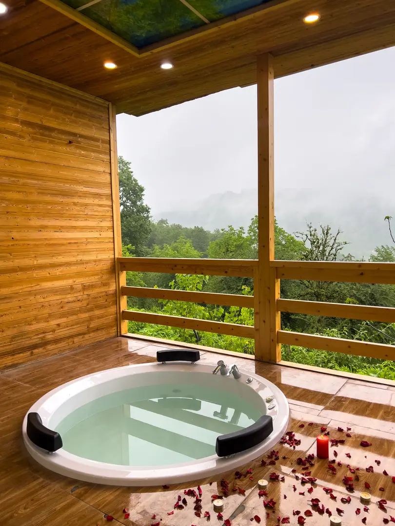 types-of-houses-اجاره کلبه جکوزی دار نیلرام - لفور