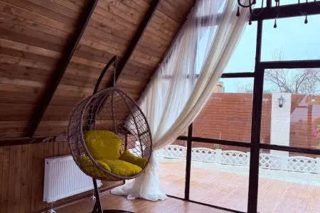 کلبه سوئیسی با وان جکوزی در بهشهر - پاسندرز
