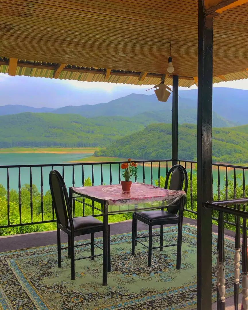 types-of-houses-خانه روستایی با ویوی سد لفور