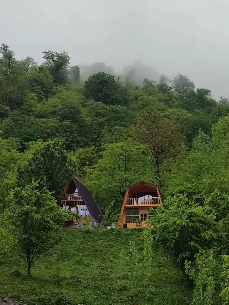 types-of-houses-اجاره کلبه سوئیسی جکوزی دار - لفور