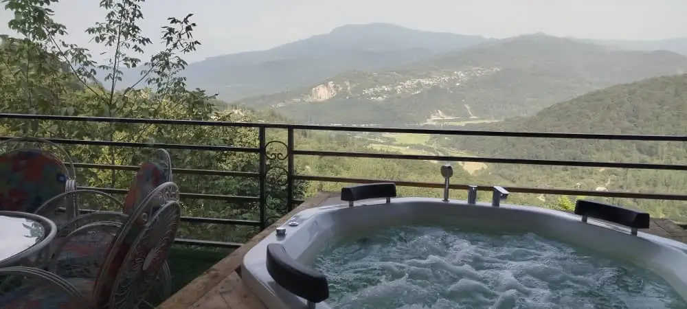 types-of-houses-اجاره ویلا جنگلی جکوزی دار در سوادکوه - لفور